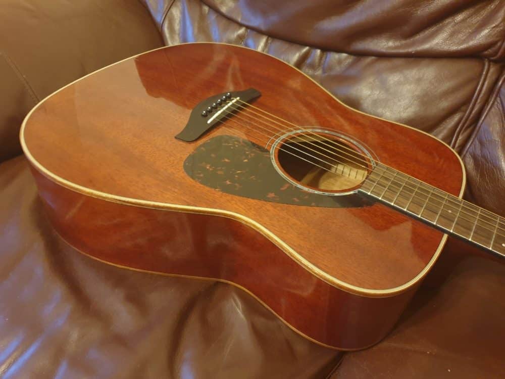 Yamaha FG850 Acoustic Guitar Review: 18 months on. The Blogging Musician @ adamharkus.com